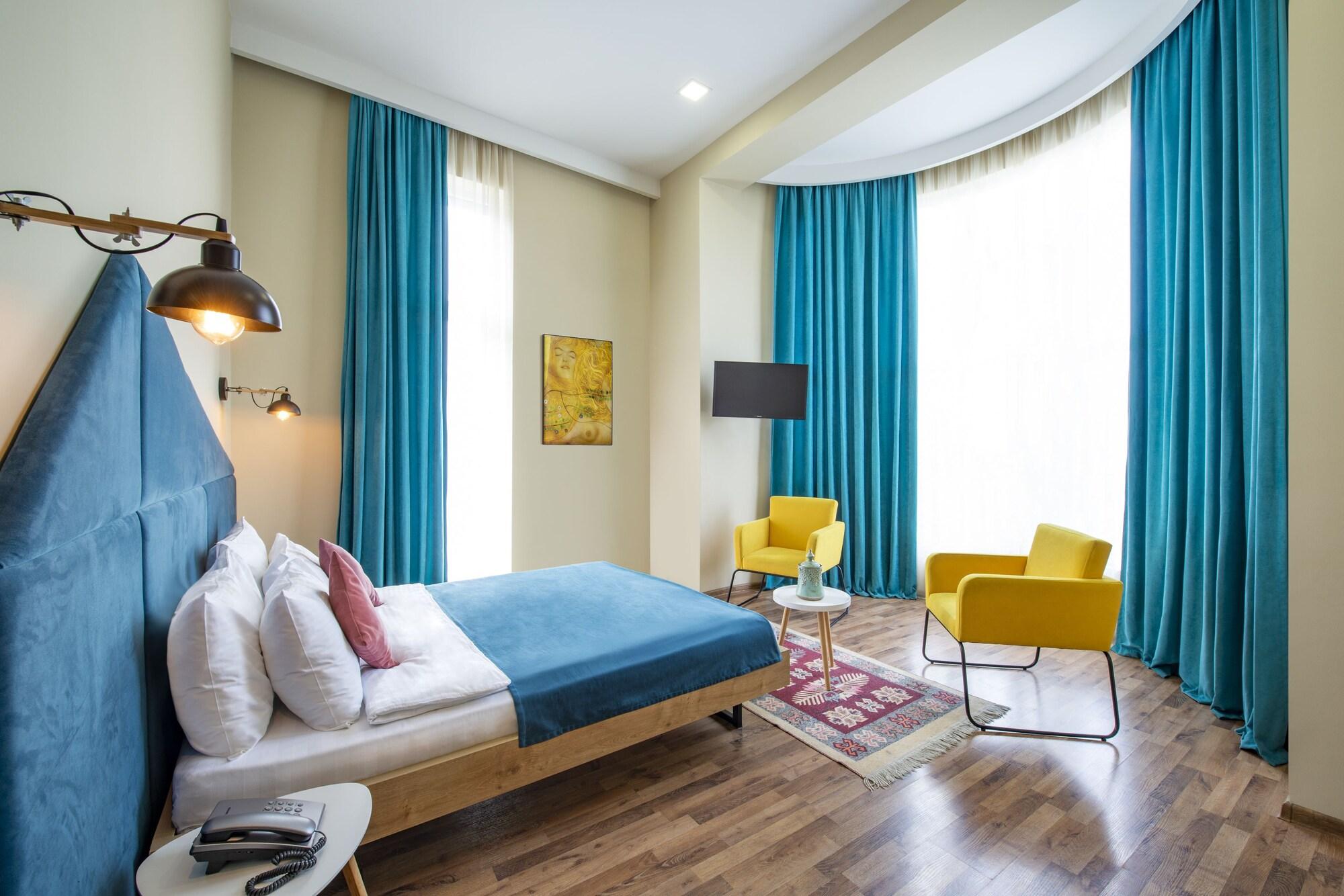 Alphabet Boutique Hotel Тбілісі Екстер'єр фото