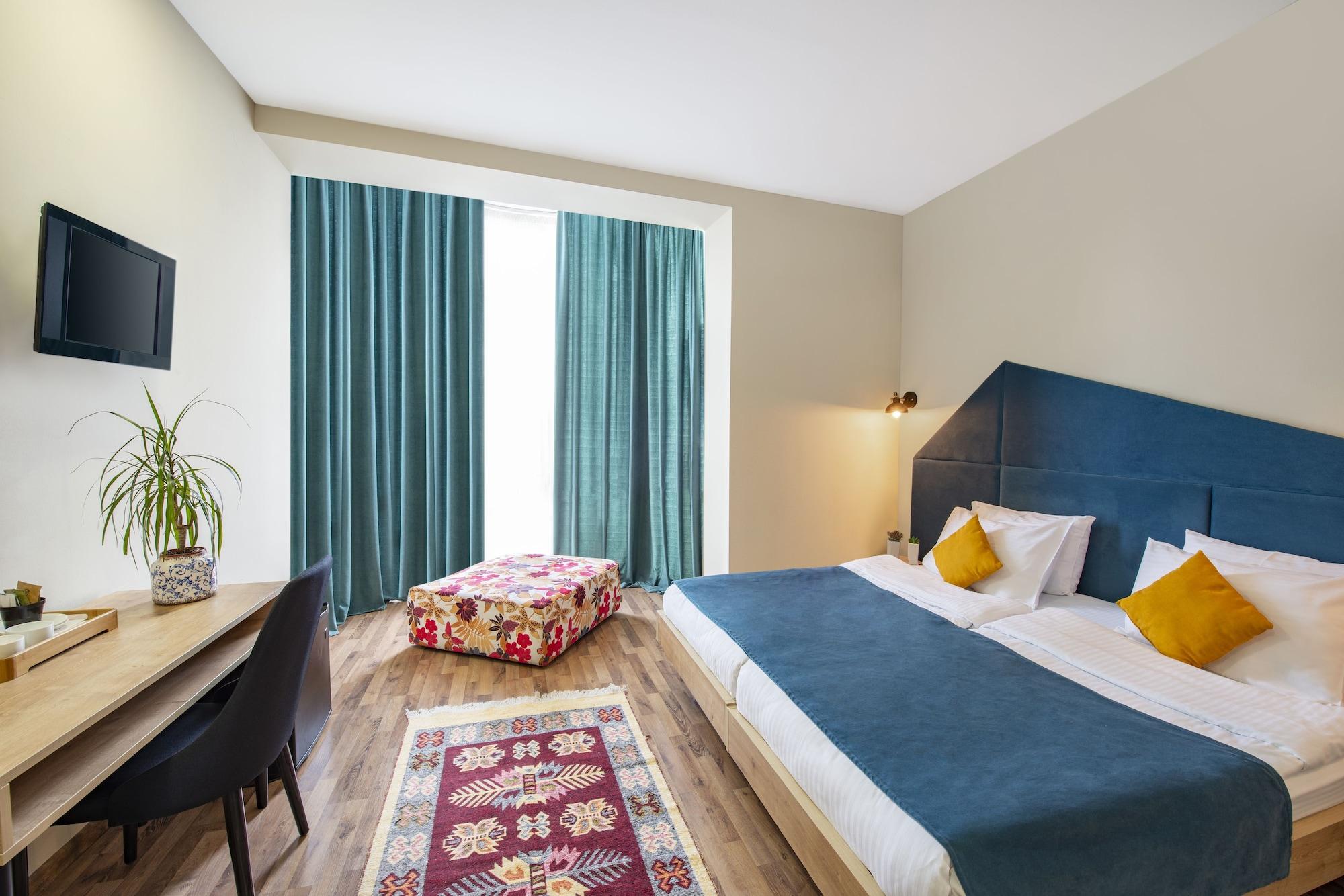 Alphabet Boutique Hotel Тбілісі Екстер'єр фото