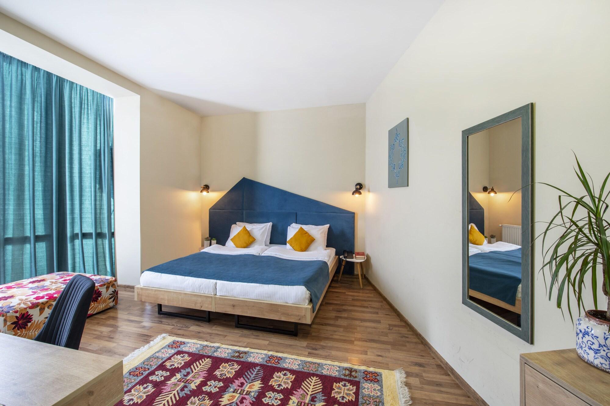 Alphabet Boutique Hotel Тбілісі Екстер'єр фото