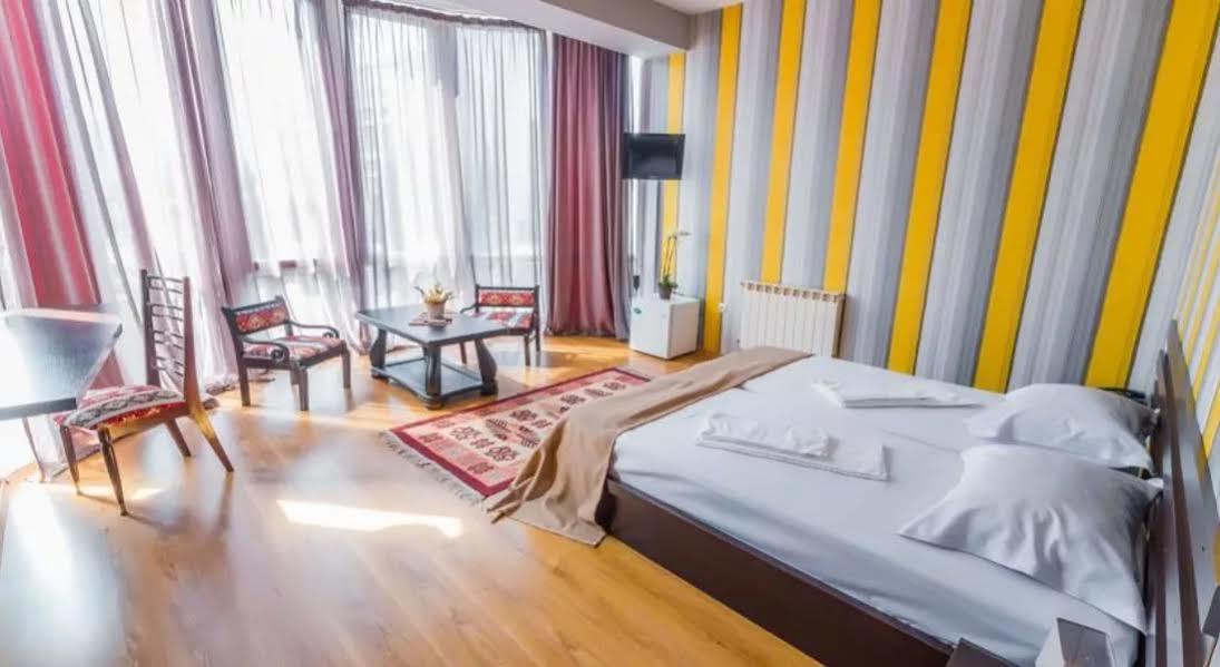 Alphabet Boutique Hotel Тбілісі Екстер'єр фото