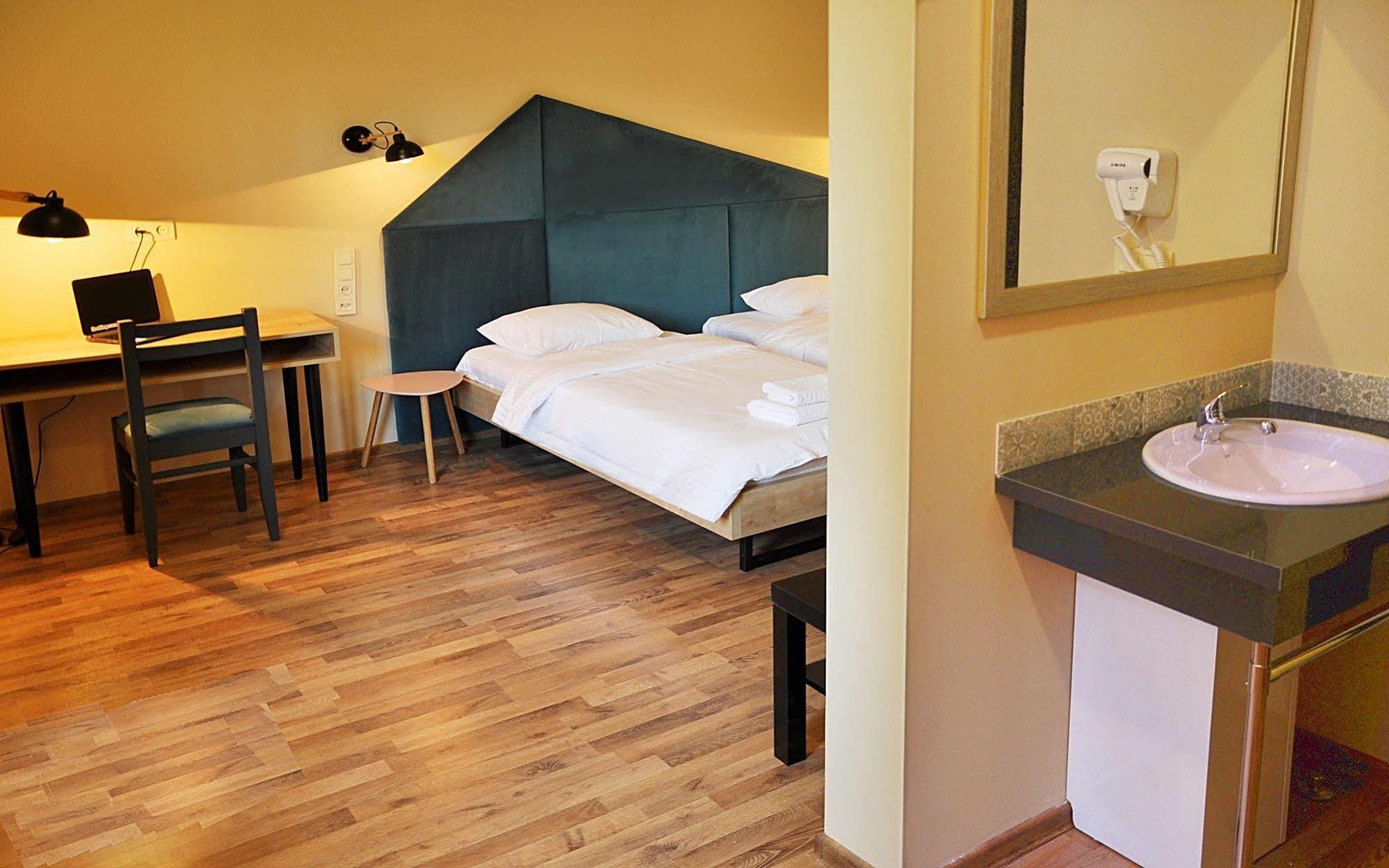 Alphabet Boutique Hotel Тбілісі Екстер'єр фото